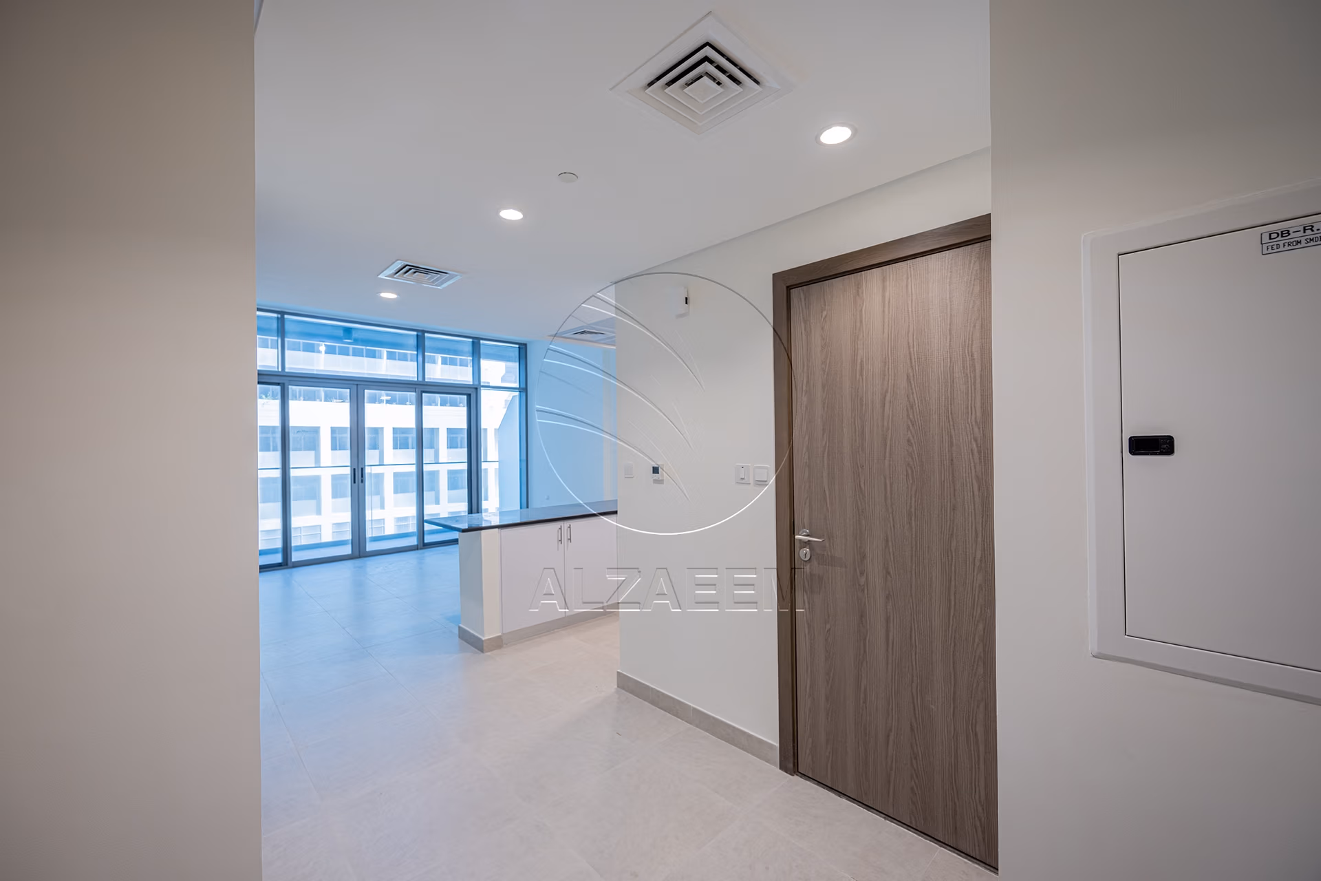 √VACANT NOW | Furnished | Mid Level√