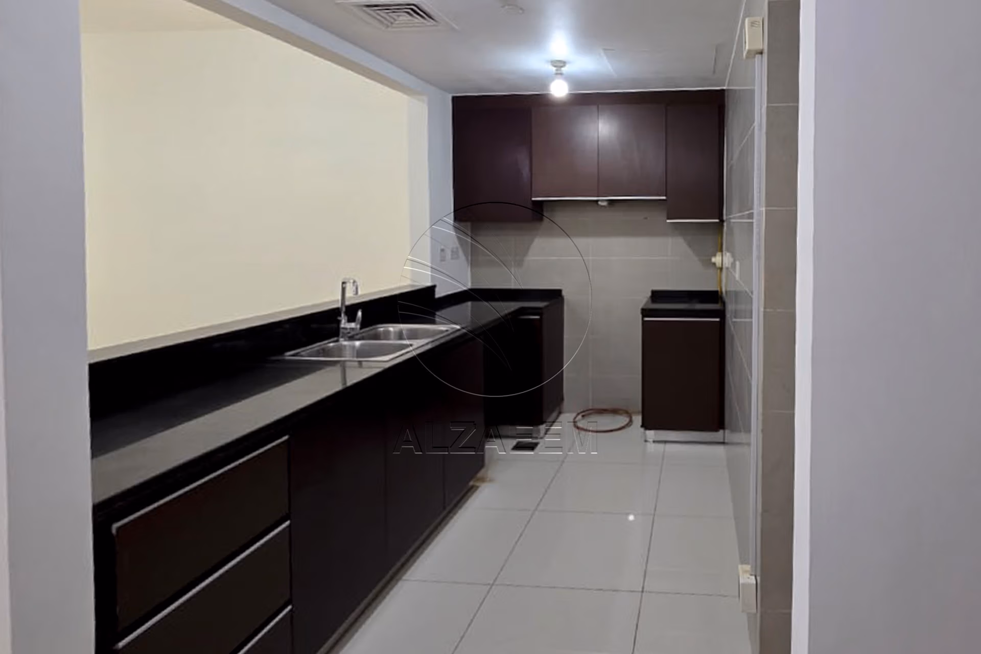 √1BR with Balcony | VACANT | Partial Sea View√