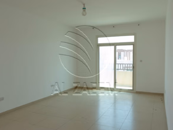 Studio with Balcony | Road View | Tenanted