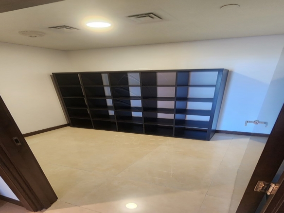 √ HOT DEAL! Sea View and Vacant Unit √