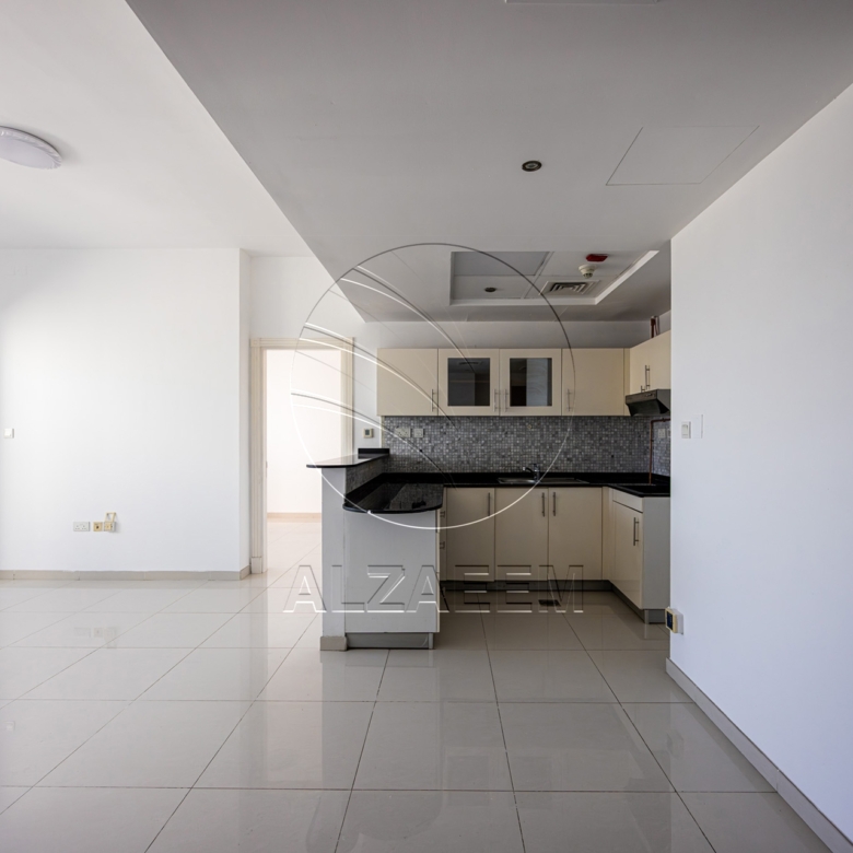 VACANT 1BR+Storage | Partial Sea View | Furnished