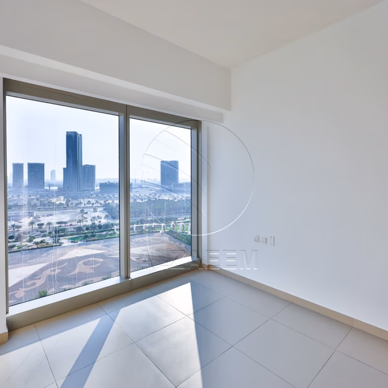 Exclusive! 2BR+Maid | Community View
