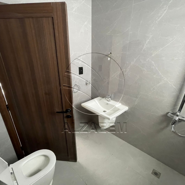 √ Mixed Use Villa | 5 Master Bedrooms | Majlis √