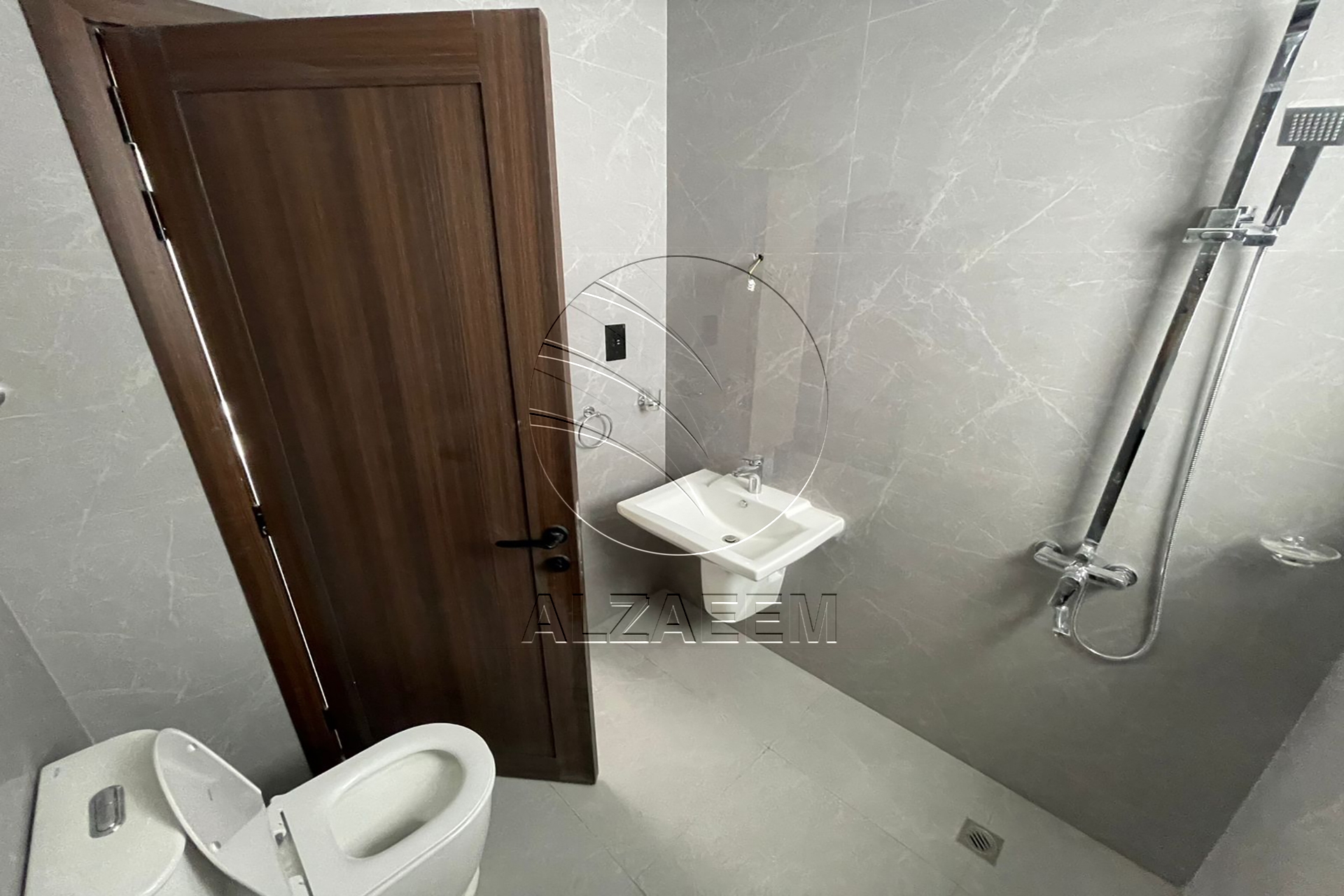 √ Mixed Use Villa | 5 Master Bedrooms | Majlis √