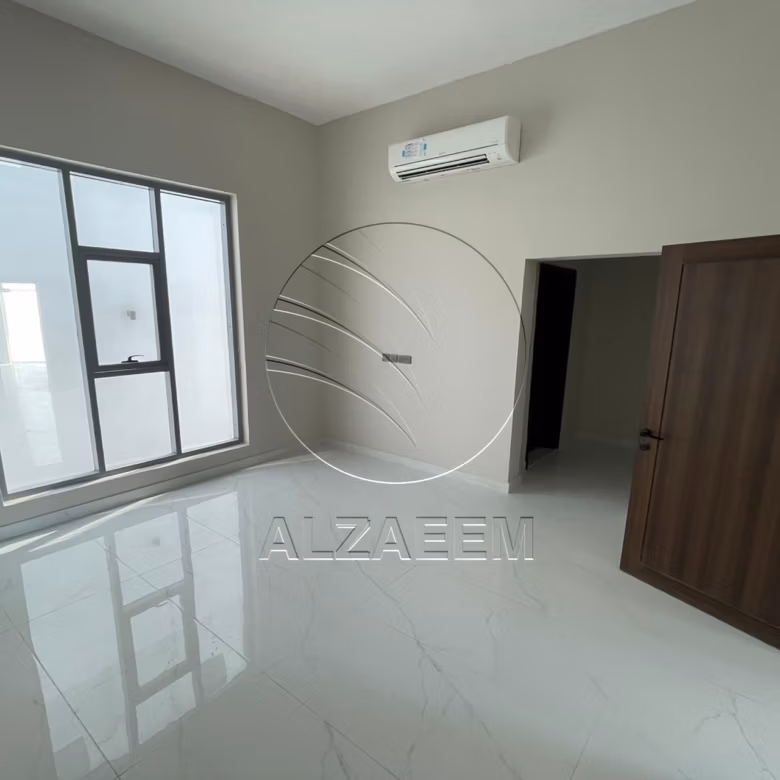 √ Mixed Use Villa | 5 Master Bedrooms | Majlis √