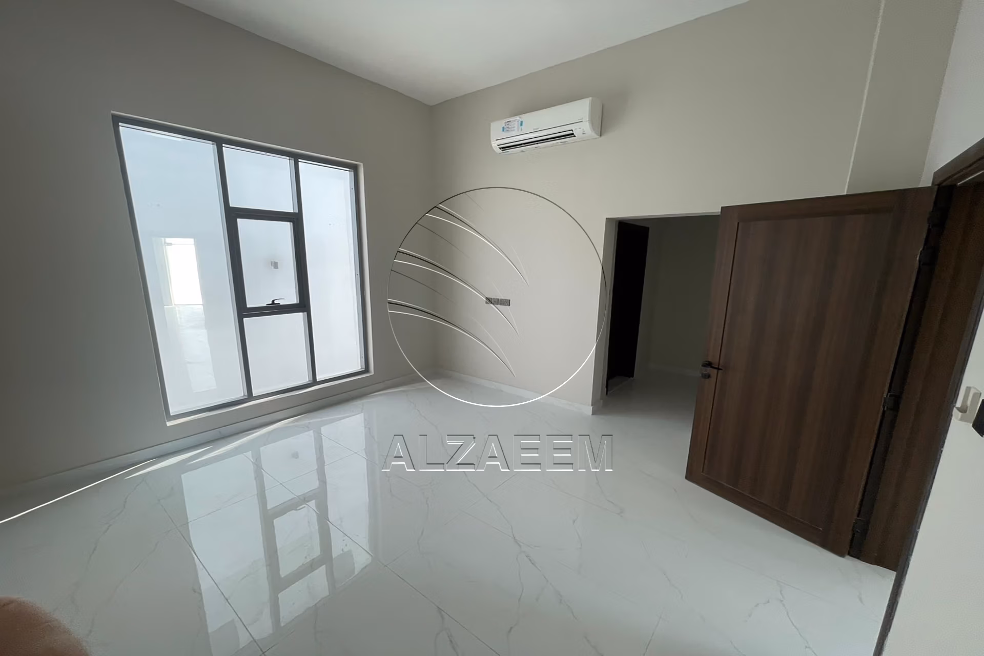 √ Mixed Use Villa | 5 Master Bedrooms | Majlis √