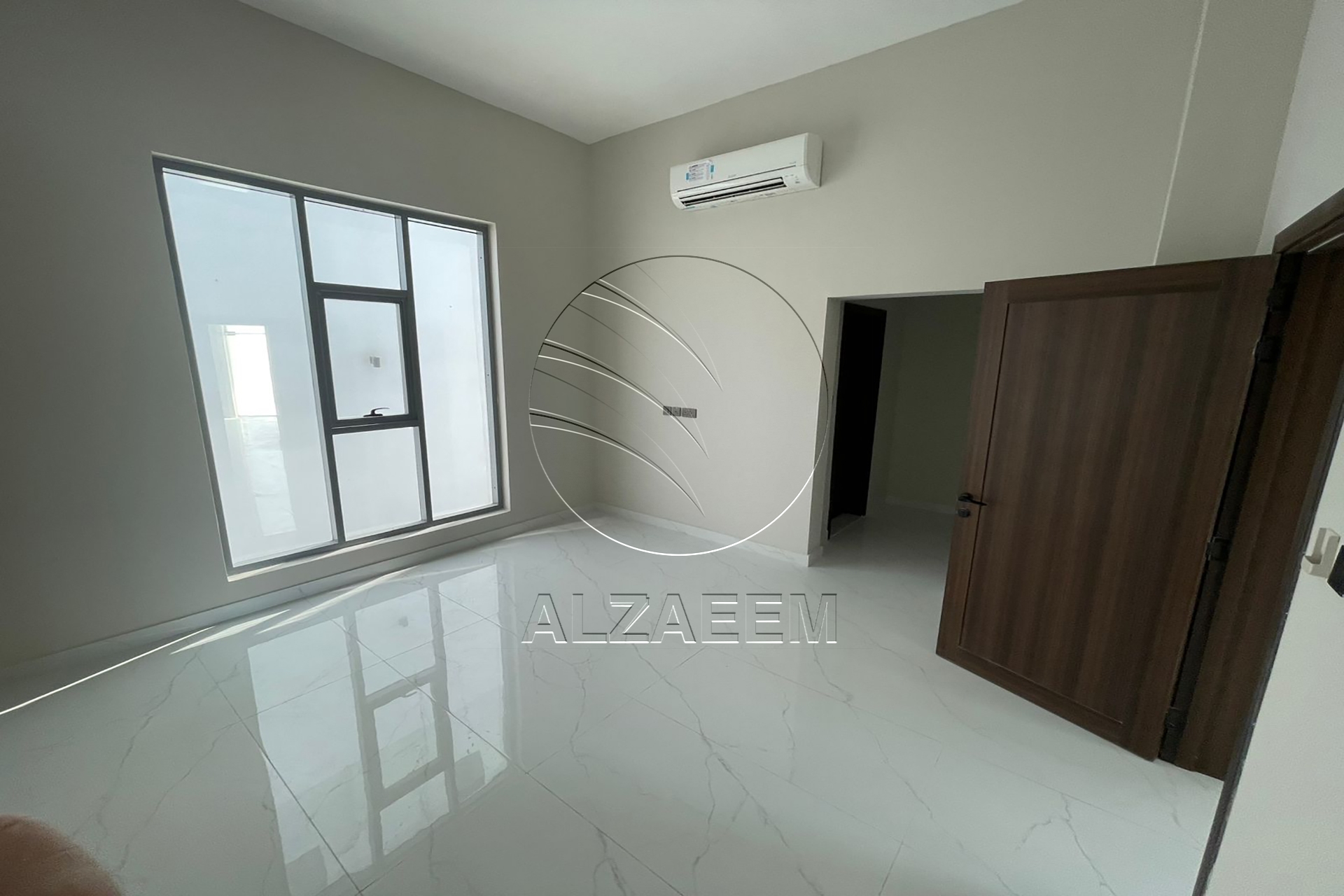 √ Mixed Use Villa | 5 Master Bedrooms | Majlis √