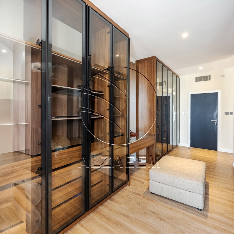VACANT! 4BR Penthouse | Luxury Living