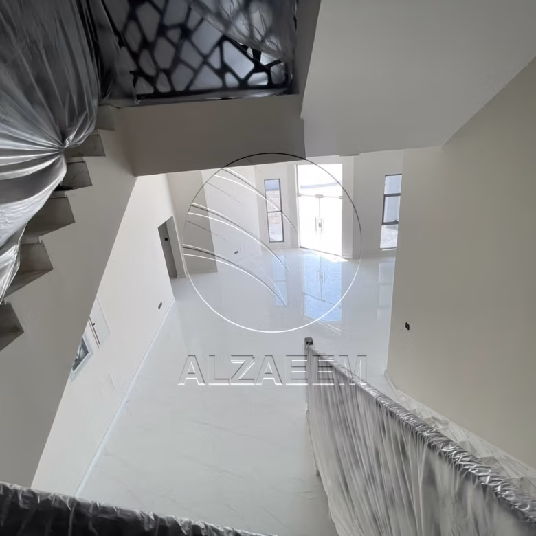√ Mixed Use Villa | 5 Master Bedrooms | Majlis √
