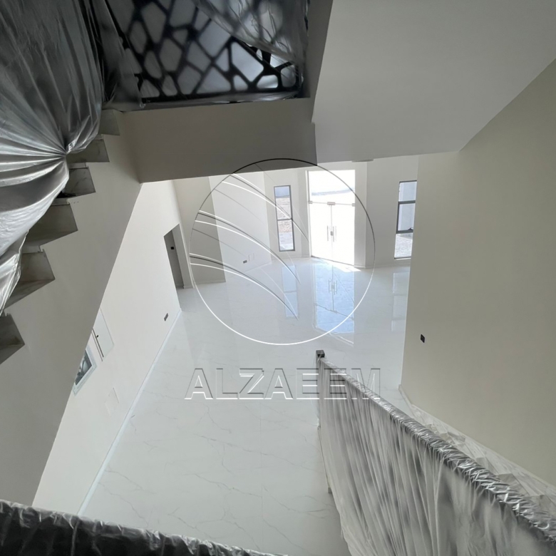 √ Mixed Use Villa | 5 Master Bedrooms | Majlis √
