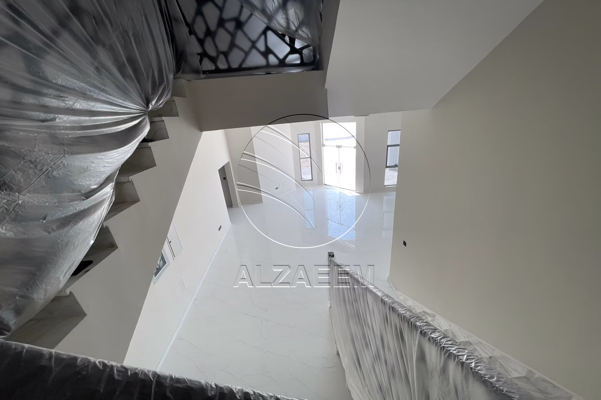 √ Mixed Use Villa | 5 Master Bedrooms | Majlis √