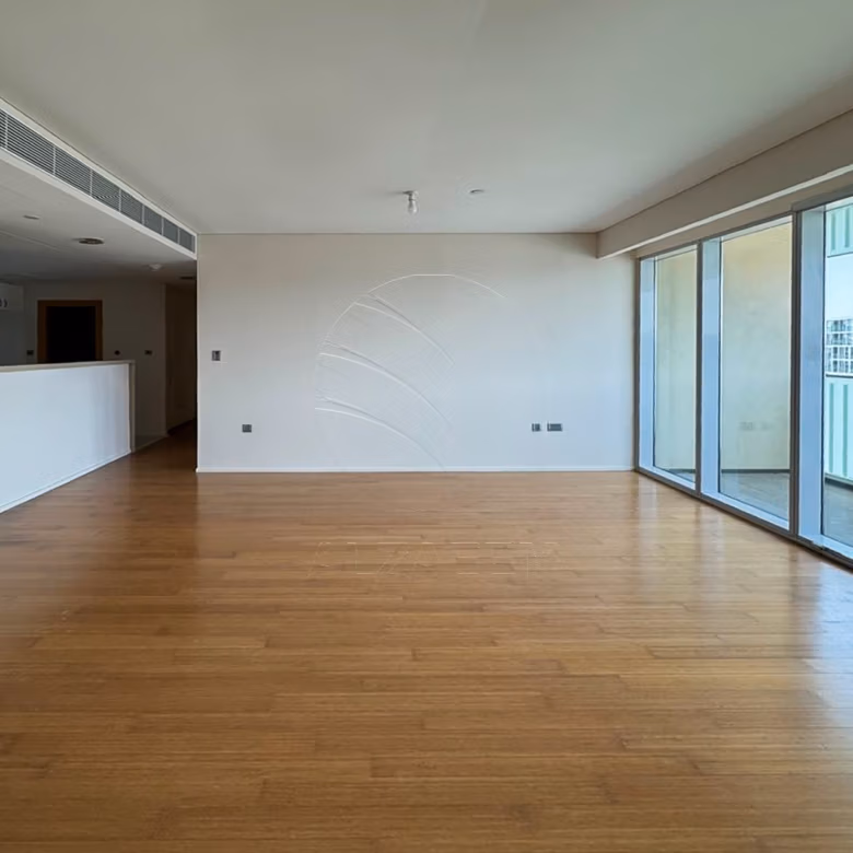 √Modern Living with Private Beach Access | Rented√