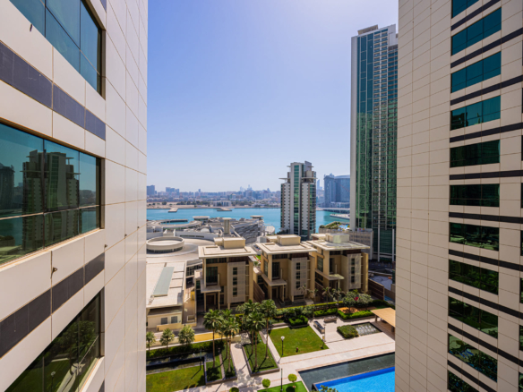 √High Floor | Balcony | Pool and Partial Sea View√