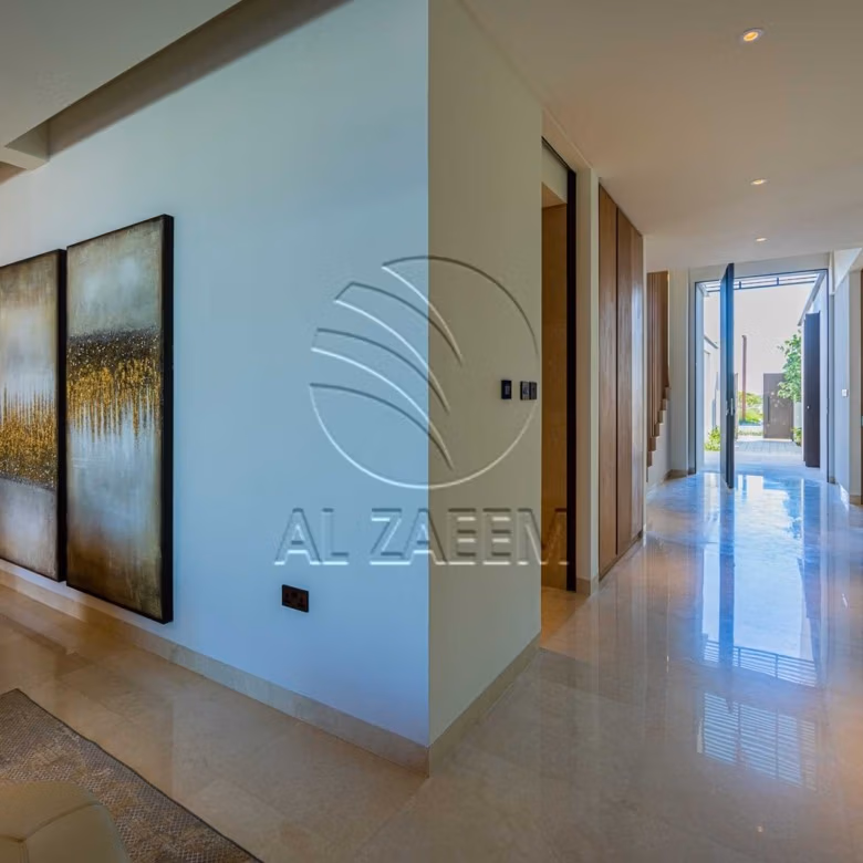 1005 Sqm Plot | High Ceiling | Single Row Corner