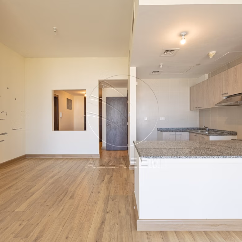 VACANT |1BR with Lovely View | Higher Floor