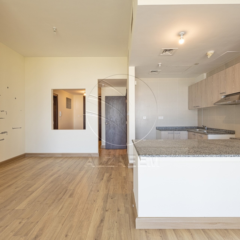 VACANT |1BR with Lovely View | Higher Floor