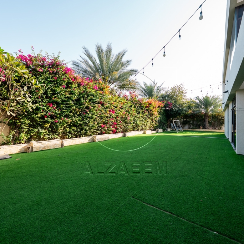 VIP | Upgraded Villa | Corner Single Row | Jacuzzi