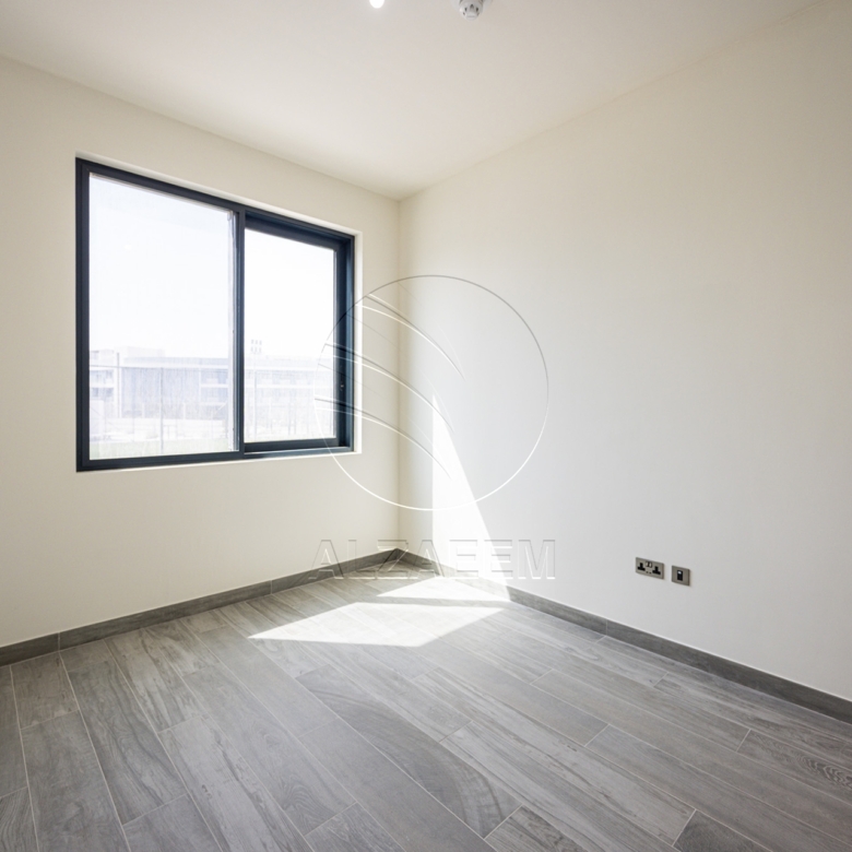 VACANT 3BR TH | Prime Location | NEW Family Home!