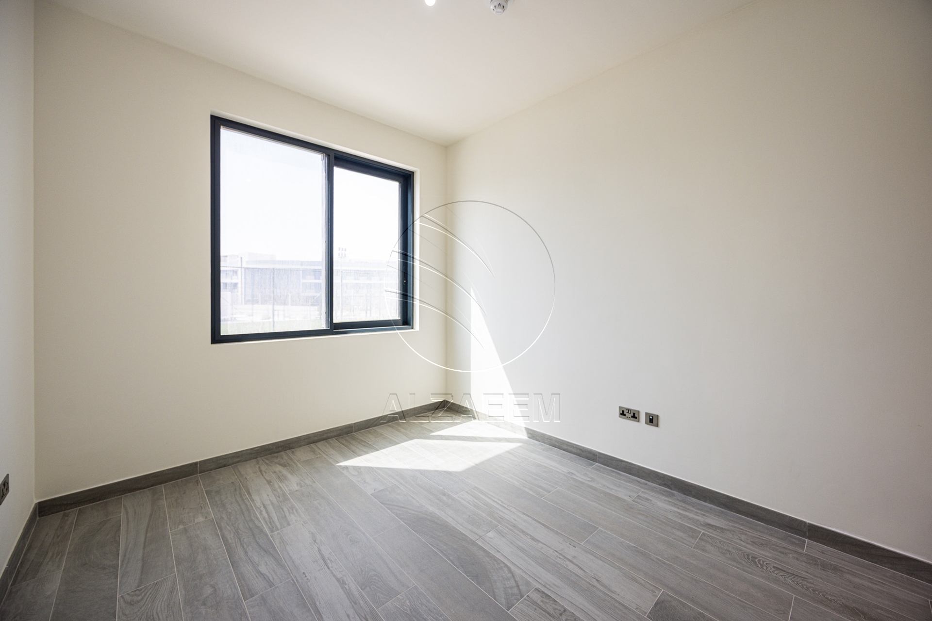 VACANT 3BR TH | Prime Location | NEW Family Home!