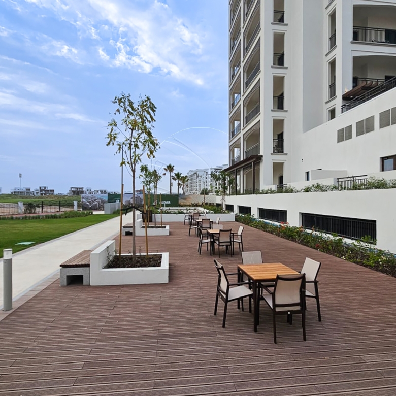 FURNISHED! High Floor | 2+M | Partial Golf View
