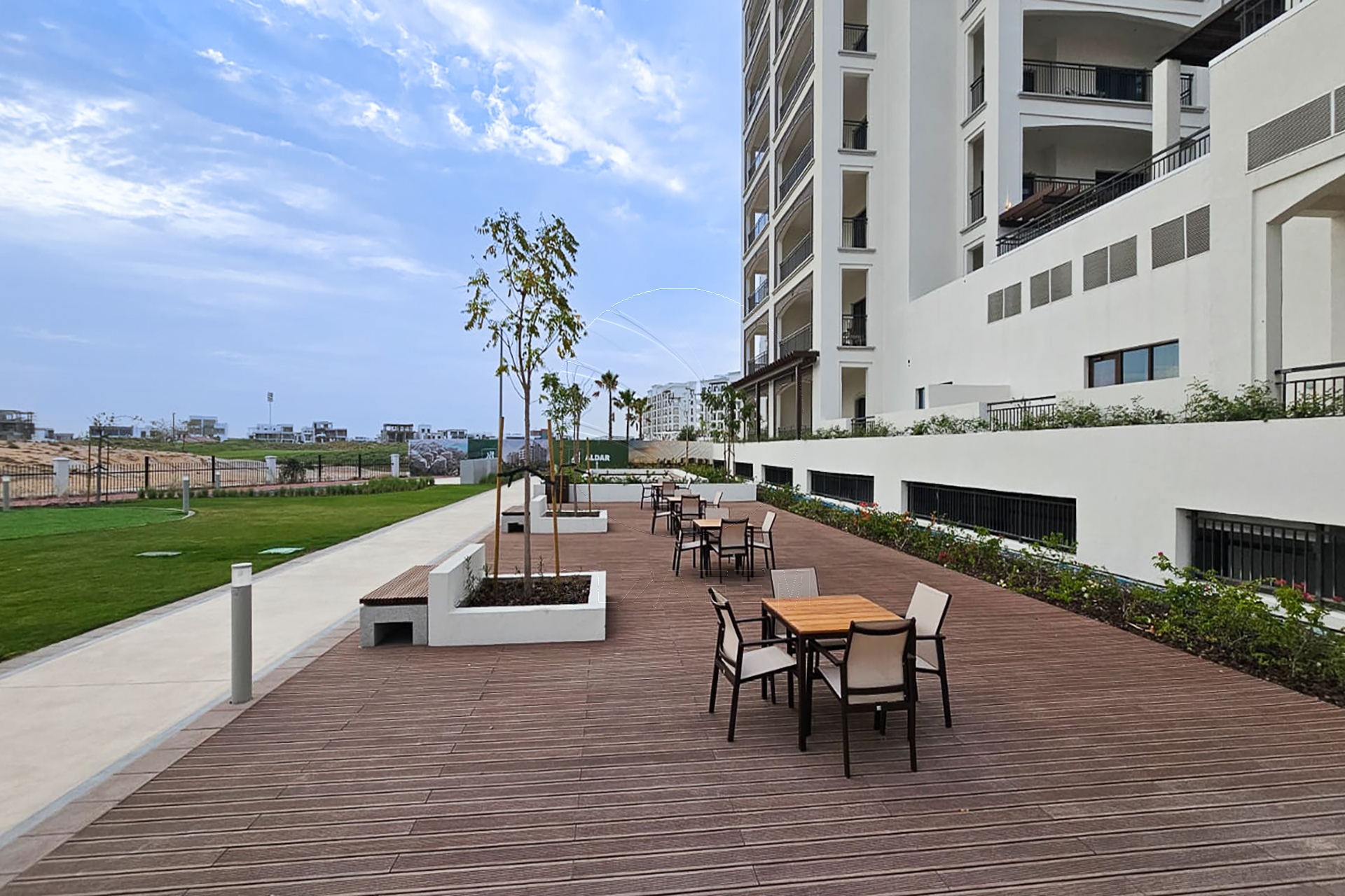 FURNISHED! High Floor | 2+M | Partial Golf View