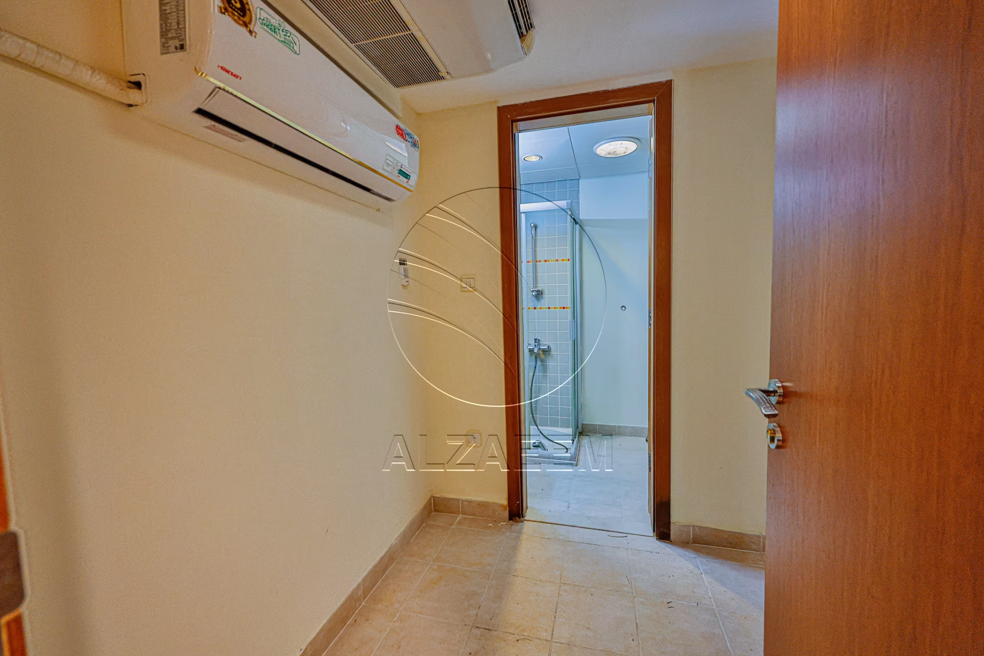 √ Private Pool | Type A | Tenanted | CORNER √