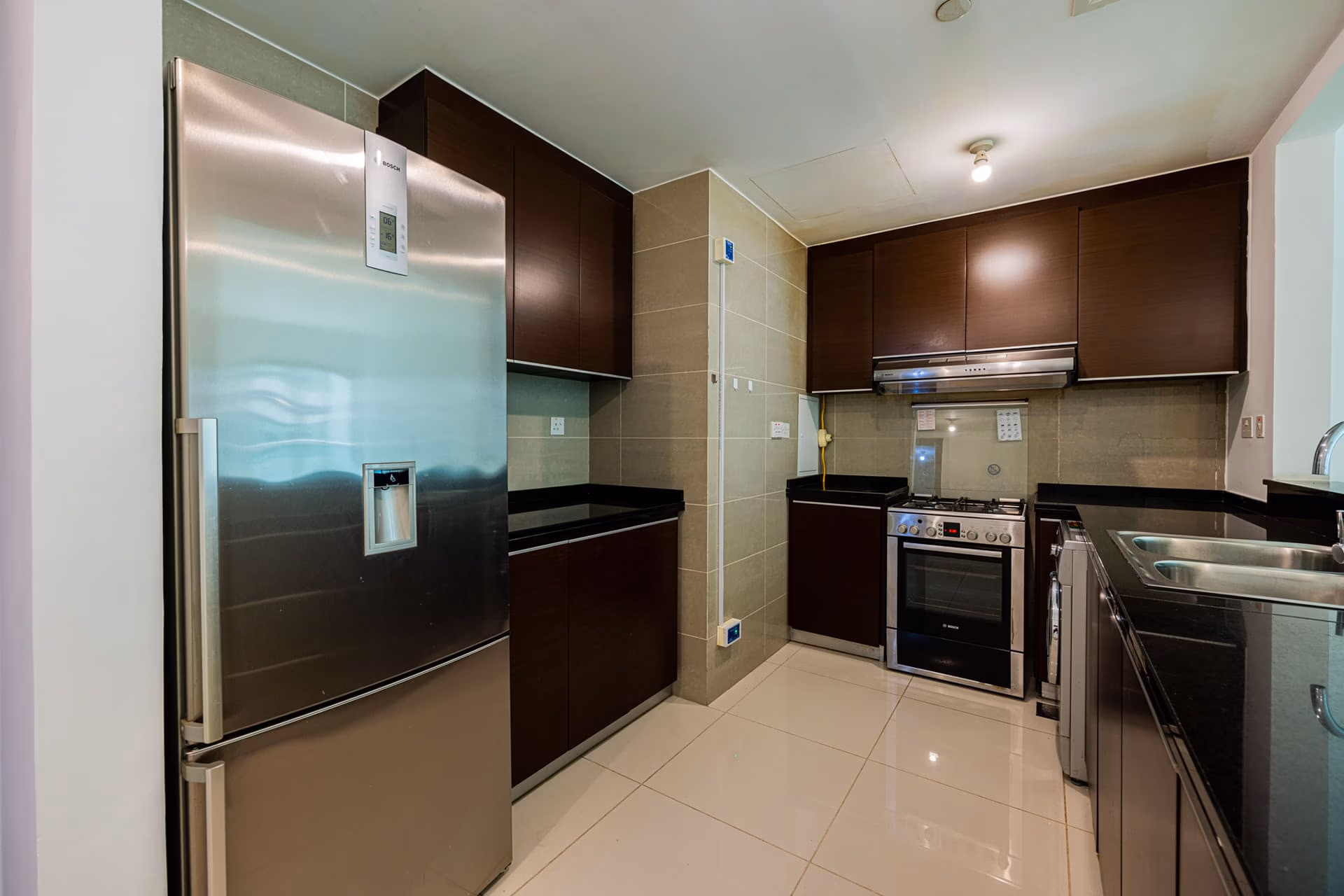 √High Floor | Balcony | Pool and Partial Sea View√