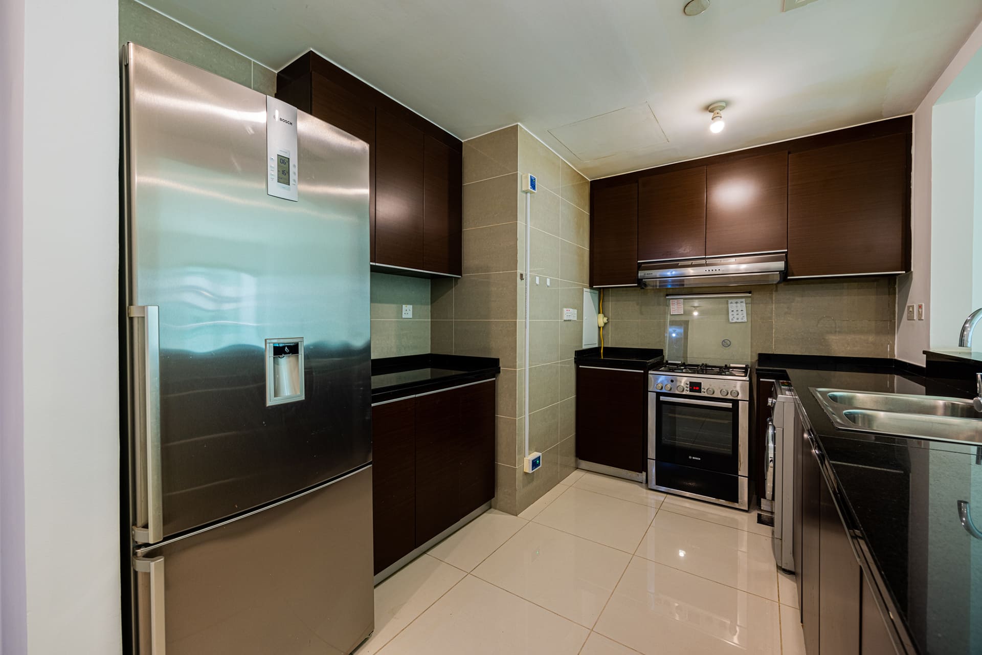 √High Floor | Balcony | Pool and Partial Sea View√