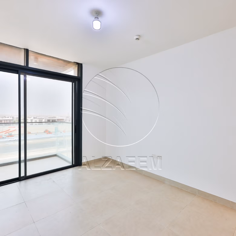 HOT DEAL! Corner Unit – Partial Sea View | Parking