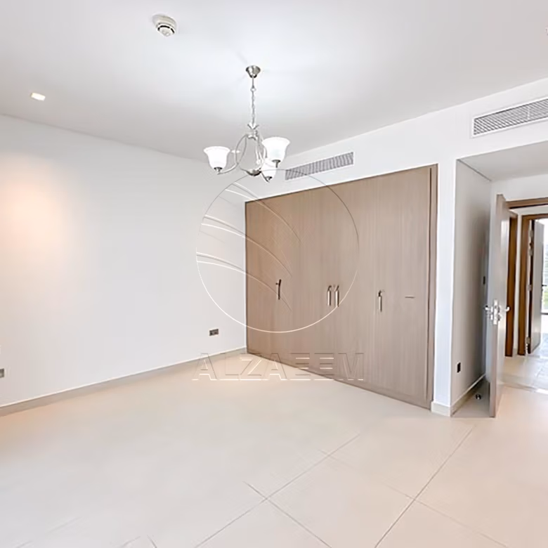 Stand Alone 4SB Villa 2nd Row from Golf Course