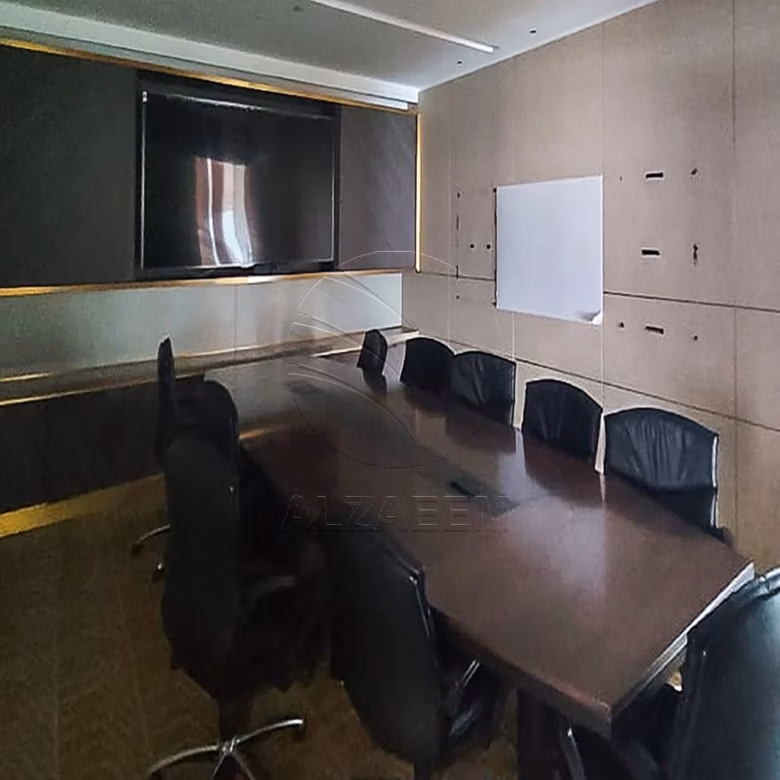 High-Level 2 Fitted Office Facing the Canal