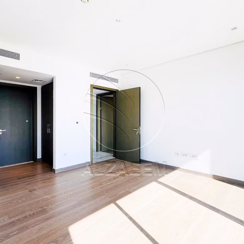 Corner | Single Row | Type 4F | Pool + Golf view