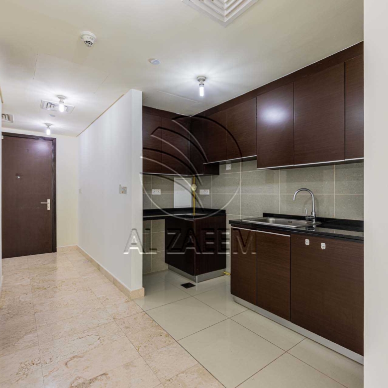 HOT | High Level Unit | Vacant | Nice Views
