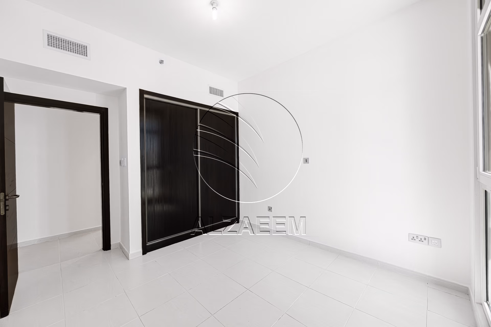 Sun and Sky View | Vacant | Brand New Appliances