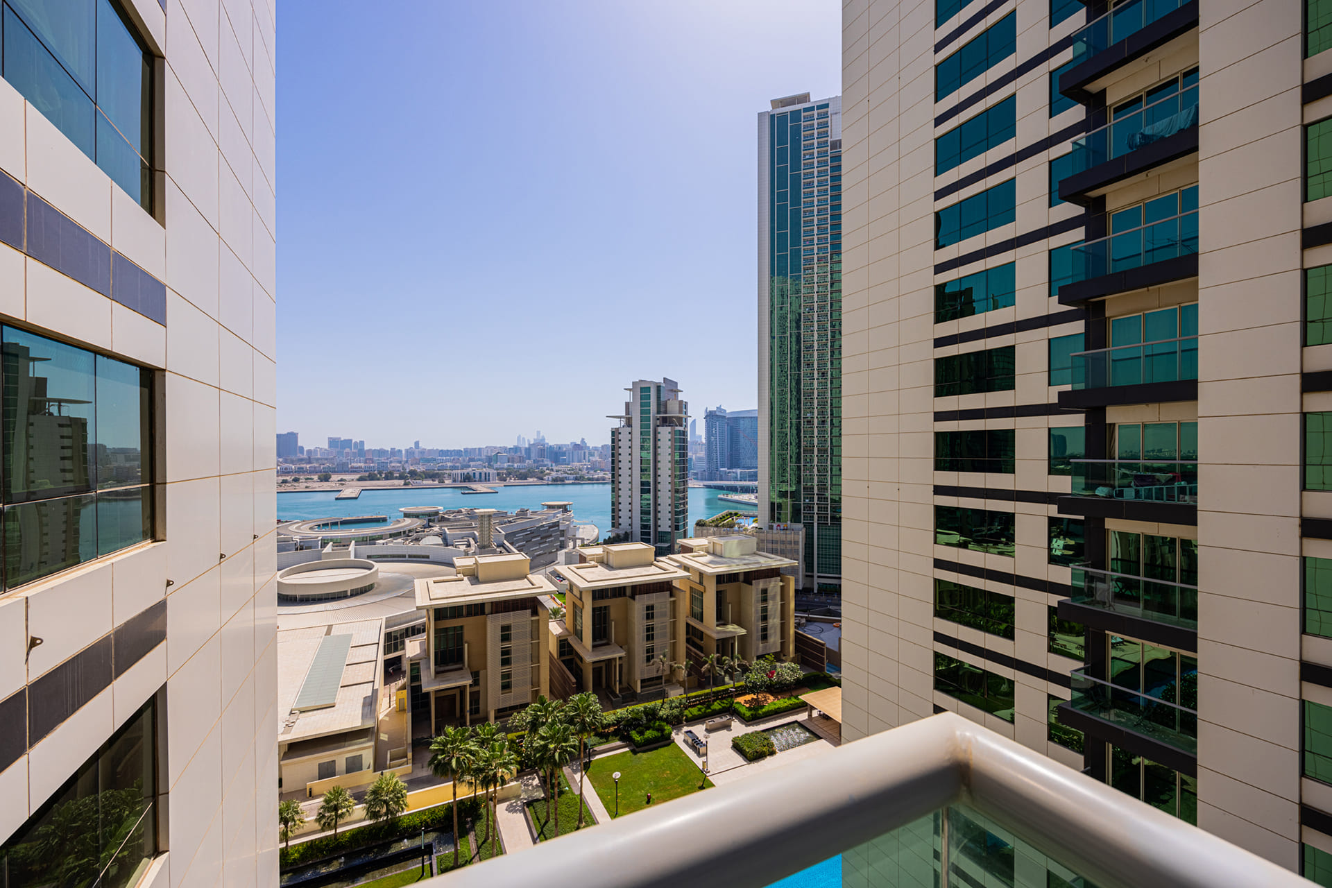 √High Floor | Balcony | Pool and Partial Sea View√