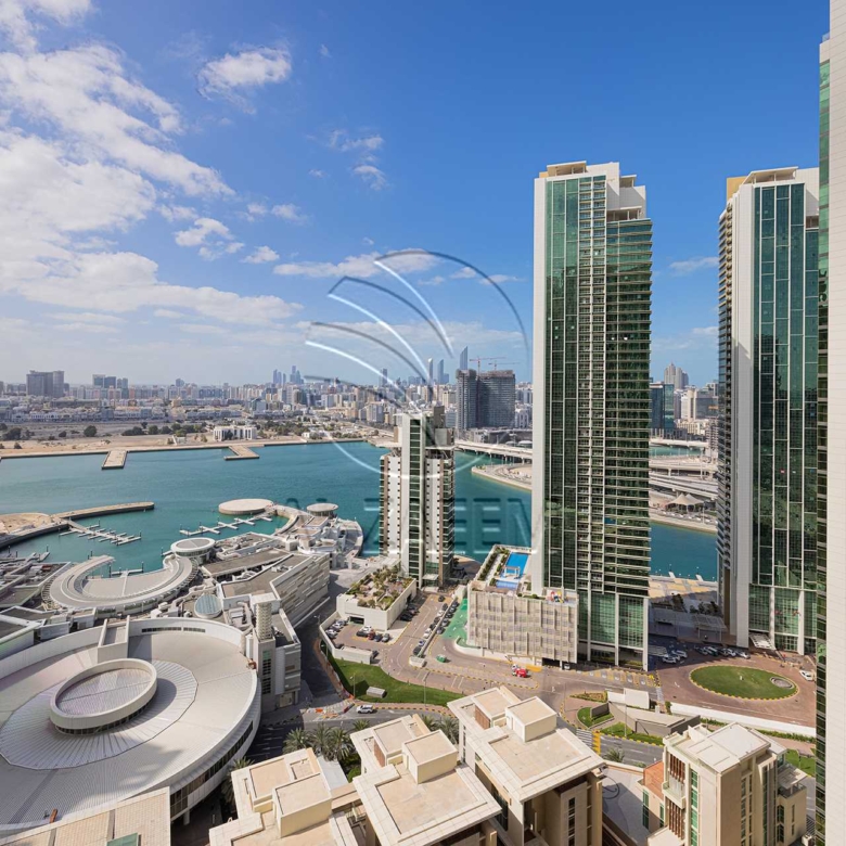 √ High Level | Vacant | Sea and Skyline Views √