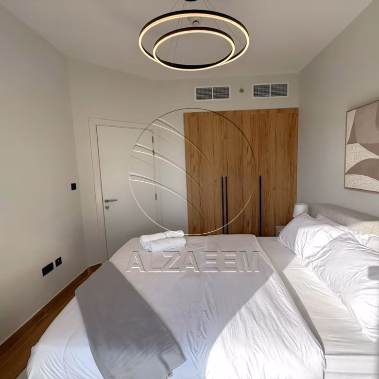 FURNISHED 1BR-Junior Apartment! Full Canal View