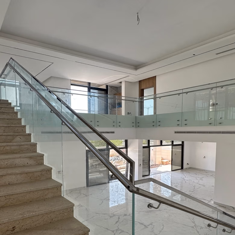 √ Single Row | Biggest Plot | 5BR+Lift+Pool √