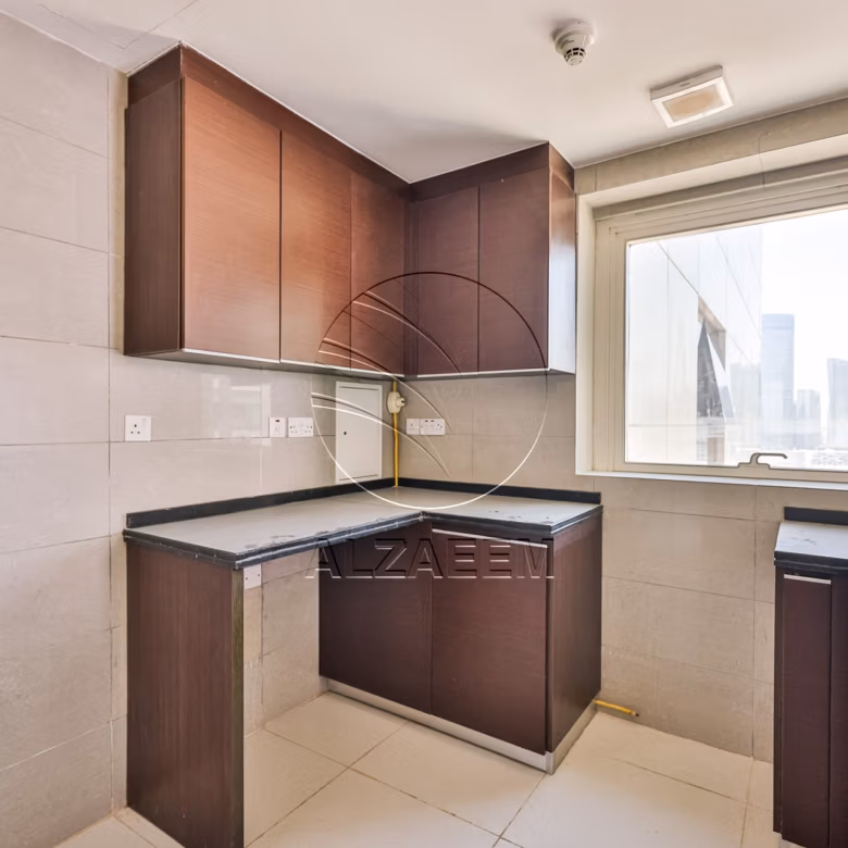 HIGH Level | BIG LAYOUT | Balcony | Open Kitchen