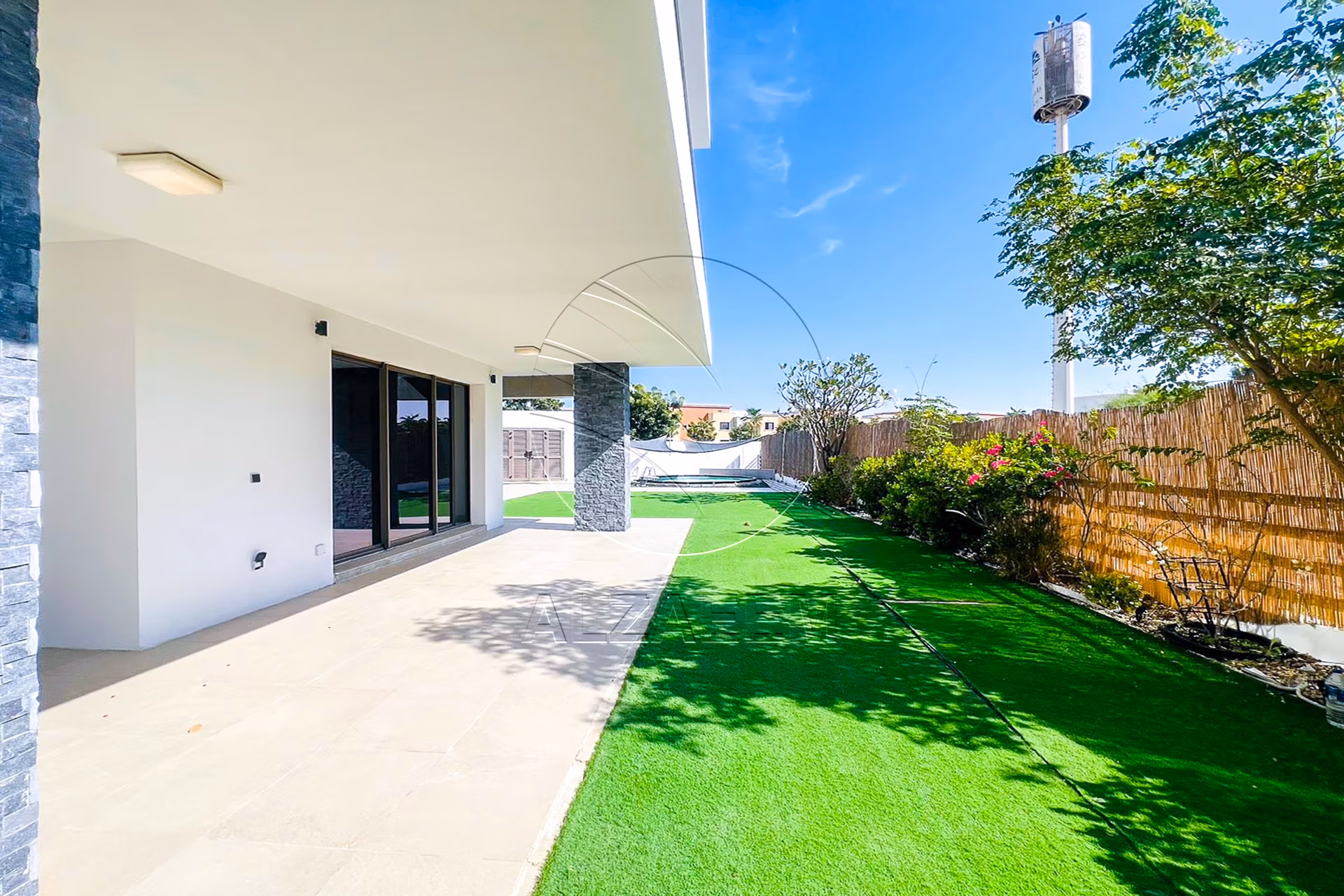 Corner | Single Row | Type 4F | Pool + Golf view