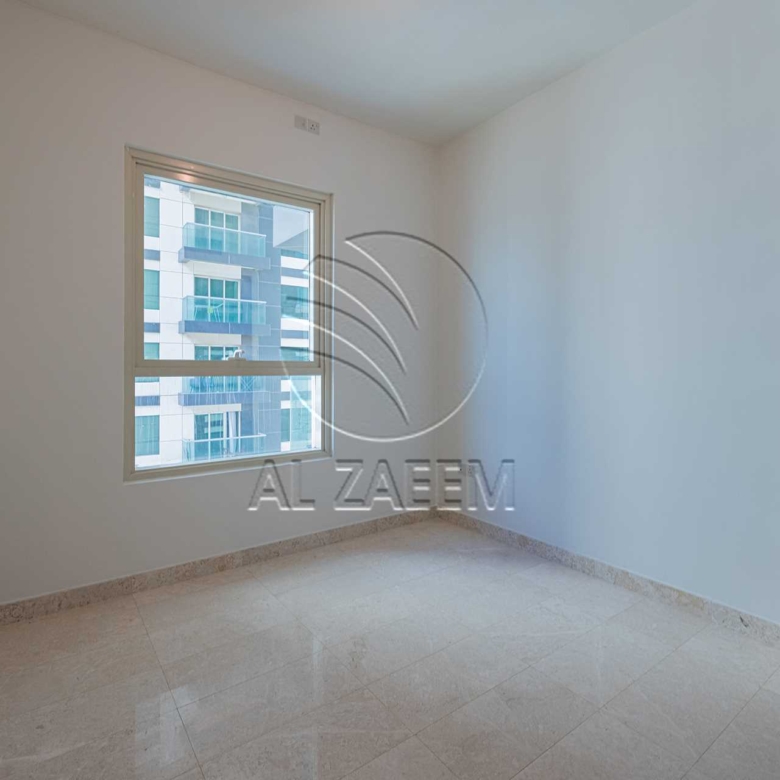√ High Level | Vacant | Sea and Skyline Views √