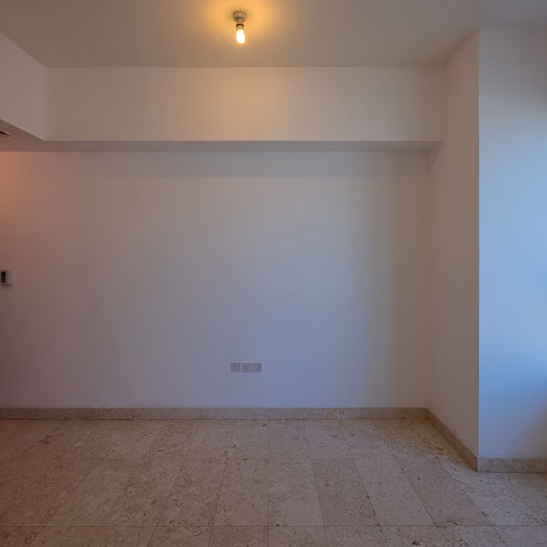 √High Floor | Balcony | Pool and Partial Sea View√