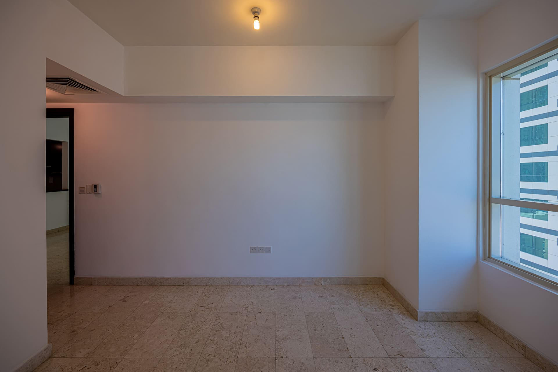 √High Floor | Balcony | Pool and Partial Sea View√