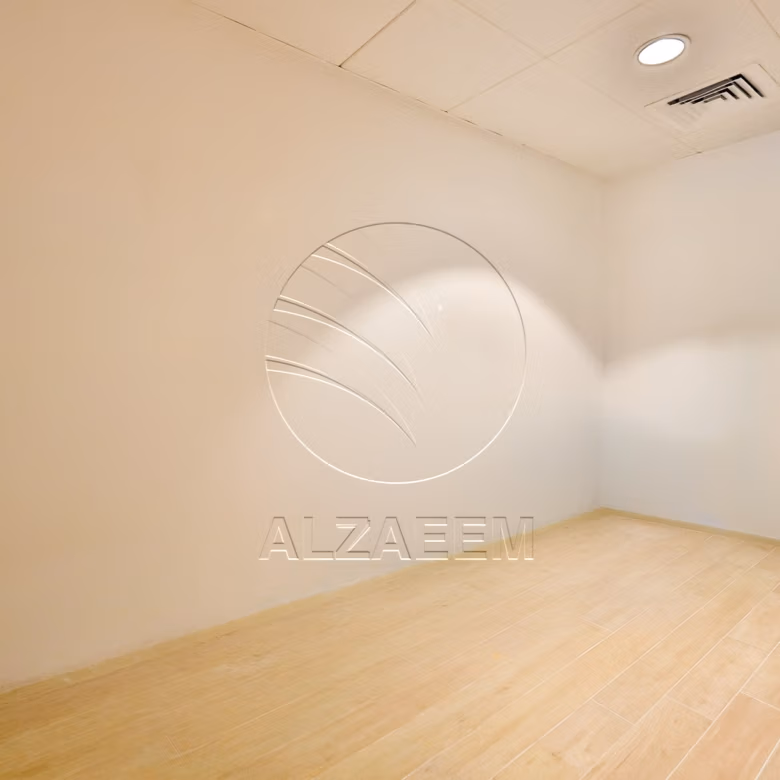 CORNER- 2+Maid | Golf Course View | VACANT