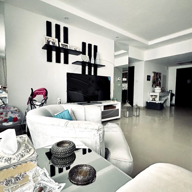 √ Furnished | VACANT | Easy Access to Amenities √