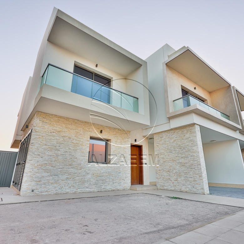 Single Row Corner | Ready to Move | PRIME LOCATION