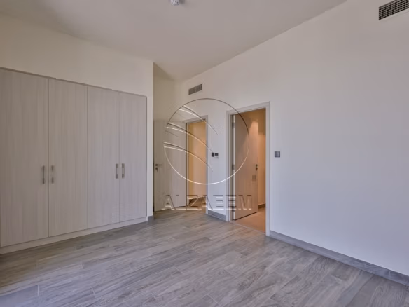 Double Row | Mid Unit | A New Family Home!