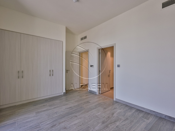 Double Row | Mid Unit | A New Family Home!