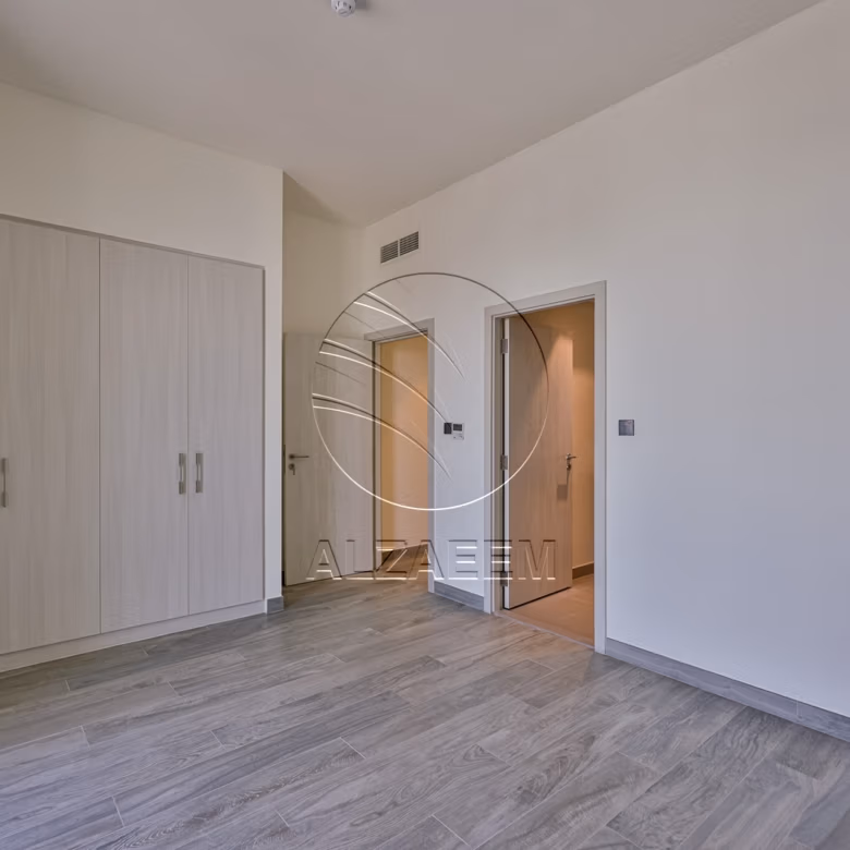Double Row | Mid Unit | A New Family Home!