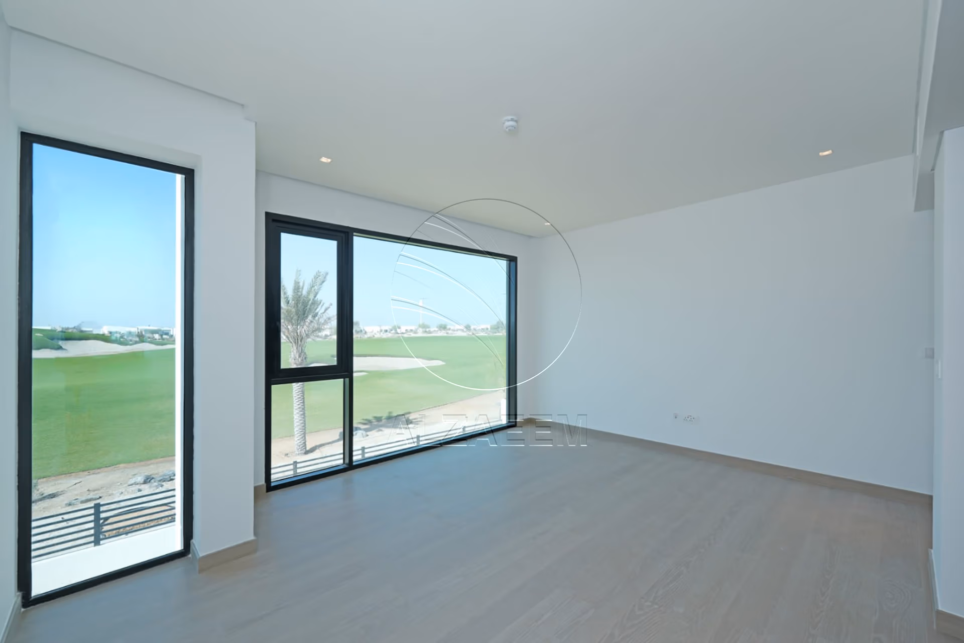 Full Golf Course 4F | Single Row | Move-in Ready
